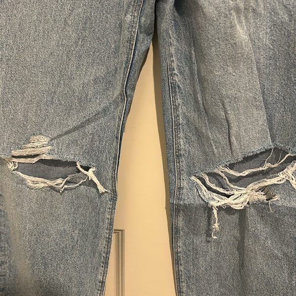 Strigid Stovepipe Ripped Jeans - Picture 4 of 6